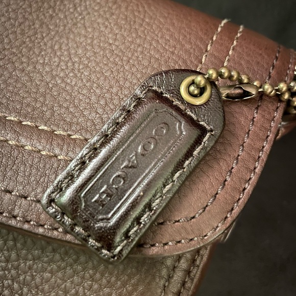 New! 2007 Coach Chelsea (10951),  brown leather, shoulder bag. - Picture 2 of 8